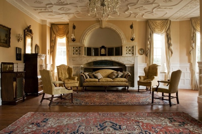 wohnideen wohnzimmer klassischer einrichtungsstil mit wunderschöner zimmerdecke