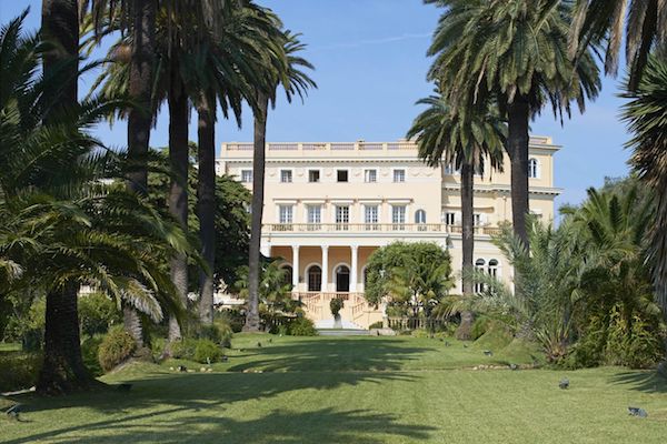 Französische Architektur Villa Les Ceders zum Verkauf