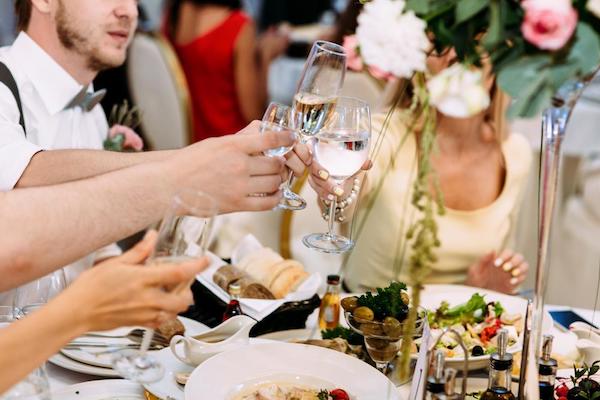 Hochzeitsparty Sitzordnung der Gäste peinliche Situationen vermeiden