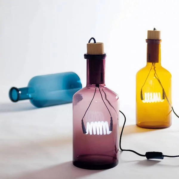 bunte DIY Tischlampen aus Glasflaschen 