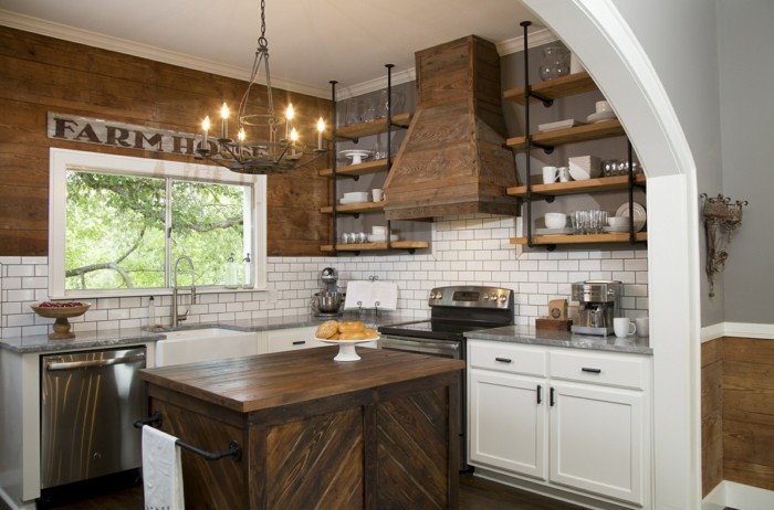 moderne wandgestaltung küche landhausstil weiße küchenschränke