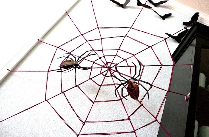 spinnweben selber machen mit spinnen zu halloween