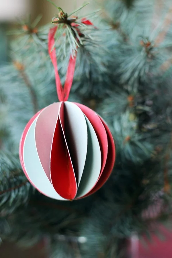 weihnachtsbaumschmuck-basteln-papier-origanmi