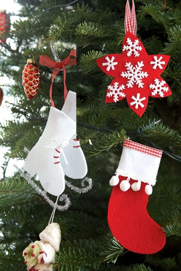 weihnachtsbaumschmuck-basteln-rot-weiß-natürlich-frisch