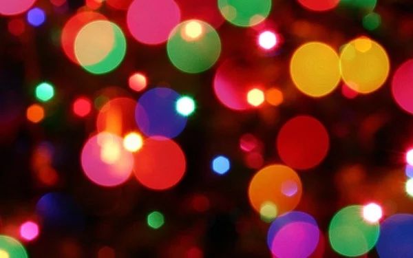 weihnachtsbeleuchtung unscharf kerzen LED bunt