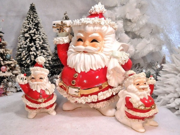 weihnachtsmann-aus-keramik-weihnachtlich-dekorieren
