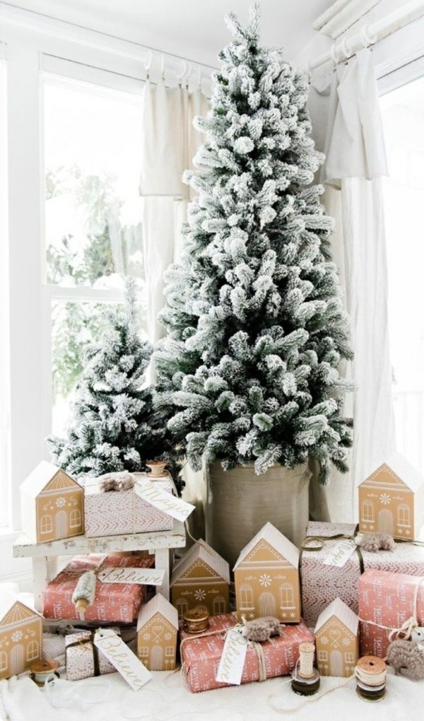 Weihnachtsdeko Landhausstil weihnachtsbaum schöne weihnachtsgeschenke farbig