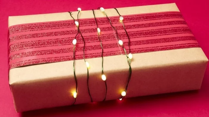 geschenke origenell verpacken weihanchtsbasteln geschenkideen mit lichterkette