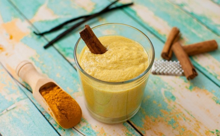 gesunden smoothie goldene milch zimt ingwer vanille