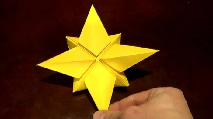 origami weihnachten stern anleitung gelb