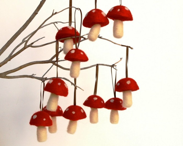tannenbaum schmuecken deko ideen weihnachtsschmuck fliegenpilz
