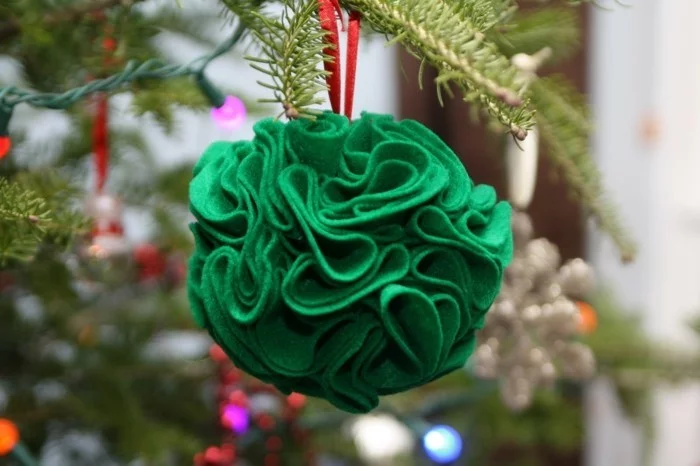 tannenbaum schmuecken deko ideen weihnachtsschmuck ornament