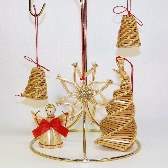 weihnachtsschmuck basteln mit naturmaterialien weihnachtskekse christbaumschmuck strohstern