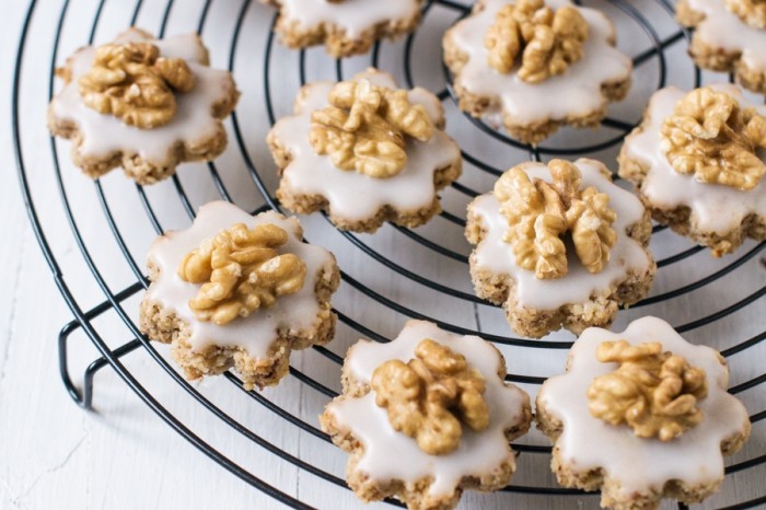 Weihnachtsplätzchen backen: Das ultimative Zimtsterne Rezept