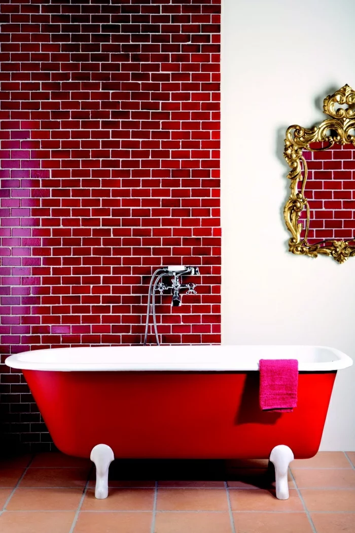 Bordeaux Farbe Wandfarbe badezimmer