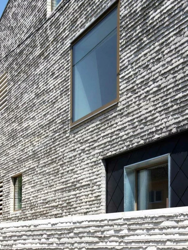 Quadratische Fenster Granitplatten Fassadenplatten