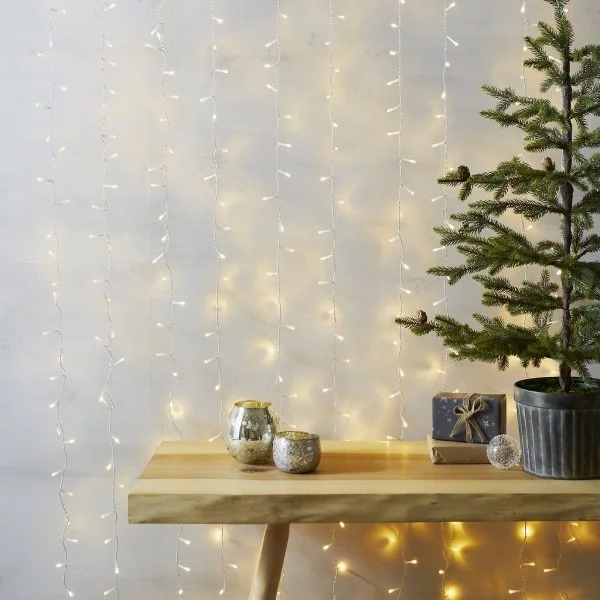 Weihnachtsbeleuchtung minimalistischer Stil