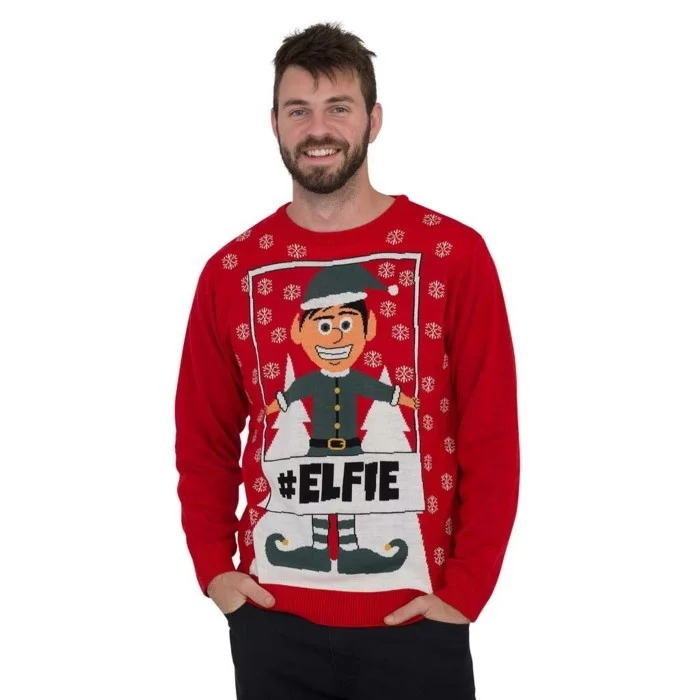 christmas sweater elfie