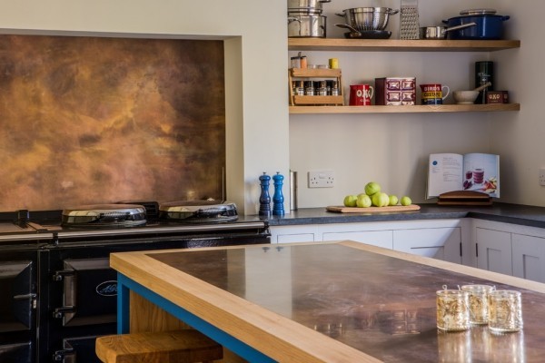 modern einrichten wohnideen küche patina effekt küchenrückwand