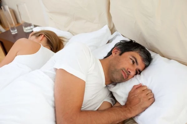 Nicht gut schlafen Schlaflosigkeit negative Folgen Familienleben