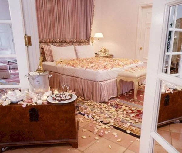 diy valentinstag bett schlafzimmer dekorieren mit rosen