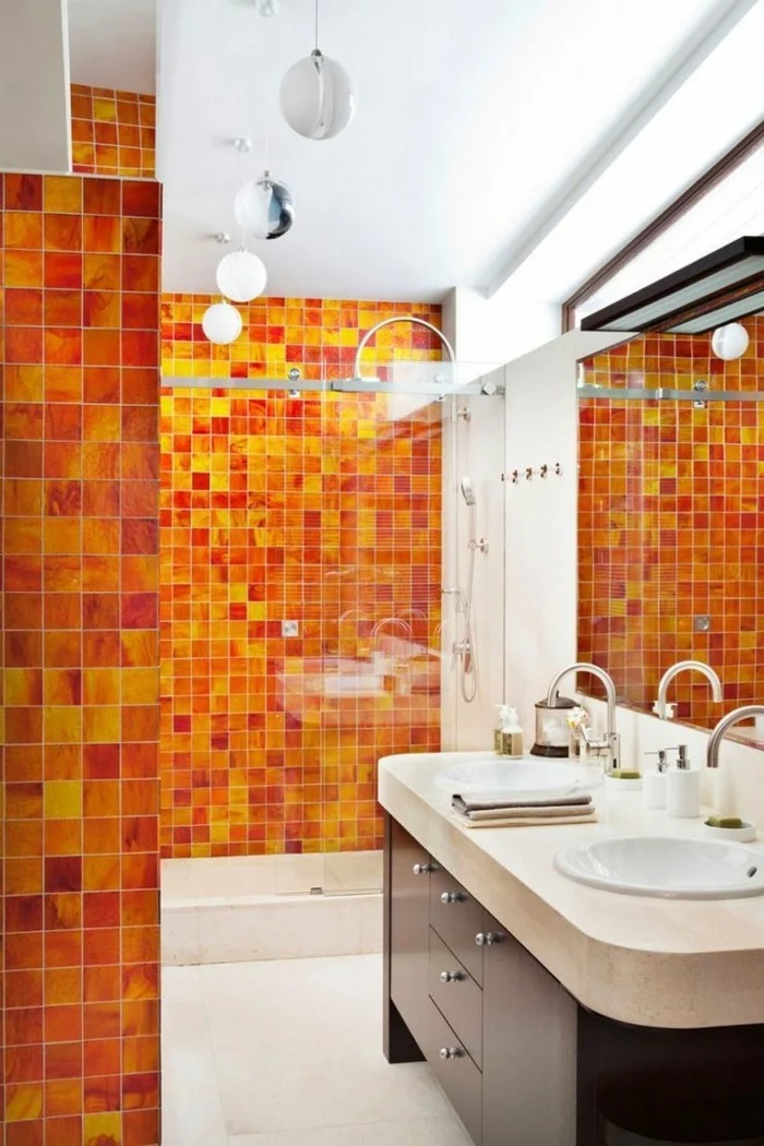 farbgestaltung tangerine trandfarbe sommer ideen 70er beispiele badezimmer