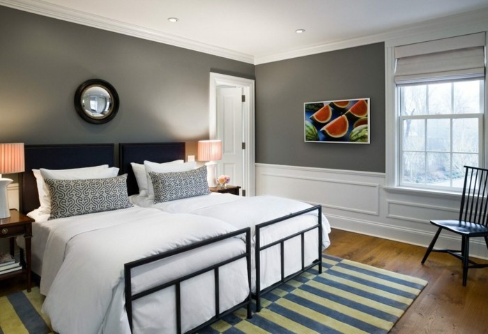 graue wände schlafzimmer farben bettwäsche gestreifter teppich