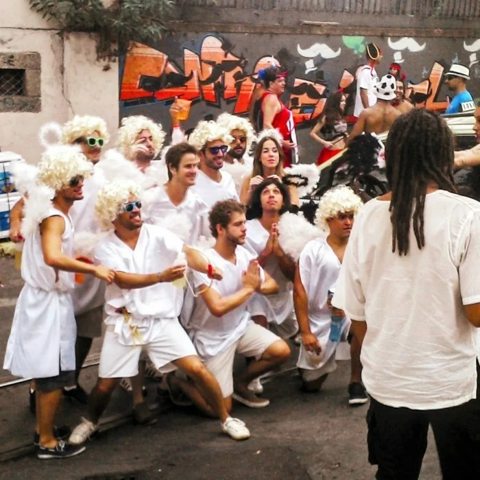 Engel in Weiß - tolle Gruppenkostüme für den karneval 