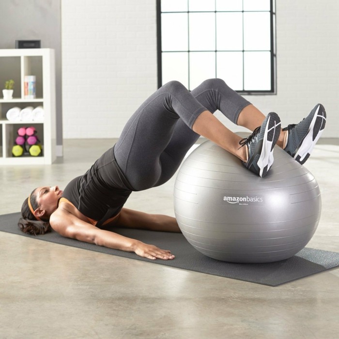gymnastikball yoga pilatis üben ergonomisch sitzen
