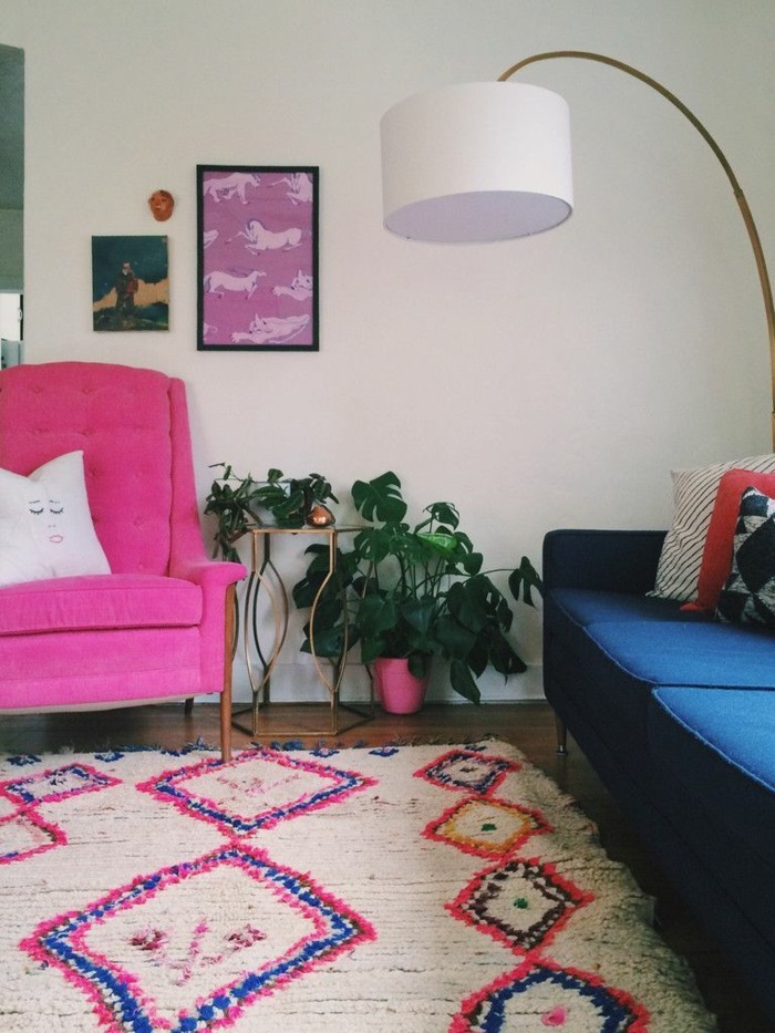 marokkanische teppiche rosa akzente farbige möbel