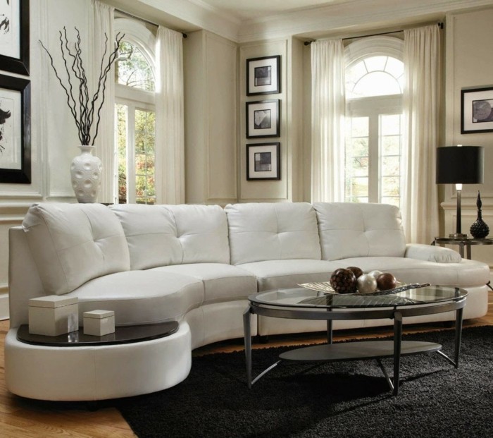 rundes sofa schickes weißes rundsofa schwarzer teppich