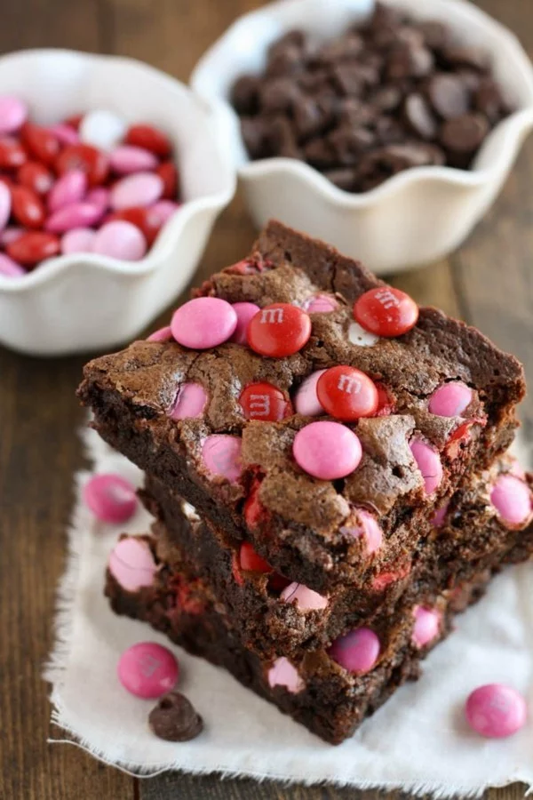 schokoladenkuchen mit bonbons geschenke aus der küche
