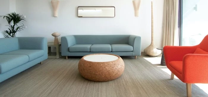 designer sofa in tollem hellblau