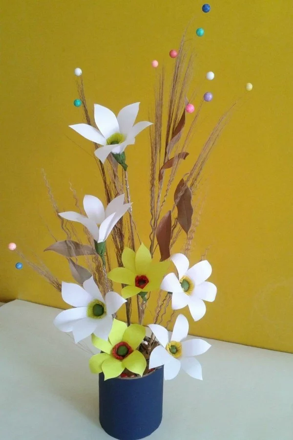 diy ideen deko papierblumen vase