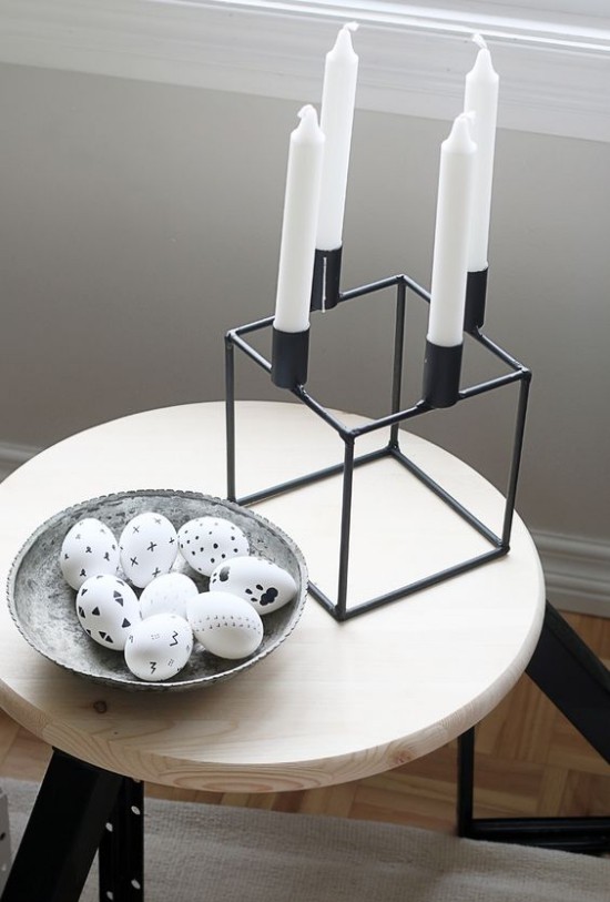 Minimalistische Tischdeko Ostern schwarz -weiß