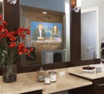 Spiegel Fernseher im Bad: Vor- und Nachteile, Einrichtungstipps
