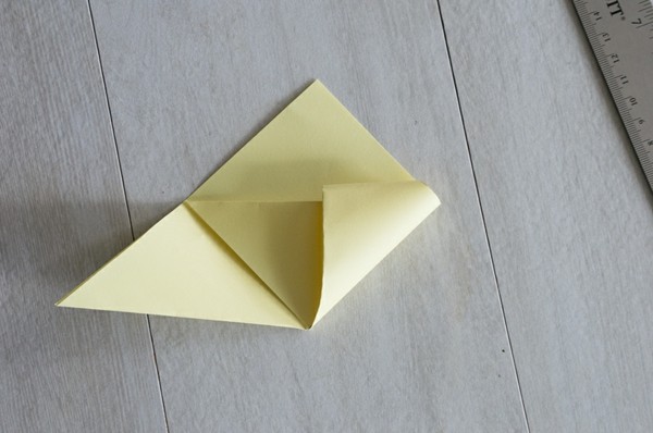 osterbasteln mit papier küken origami