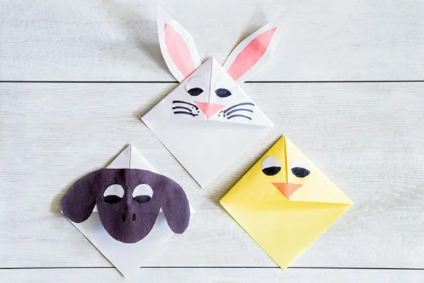 Osterbasteln mit Papier - Origami Lesezeichen in Form von Hasen, Lamm und Küken
