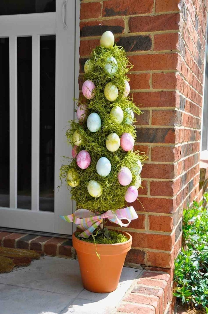 Osterdeko draußen Farbige und lustige Dekoideen zum