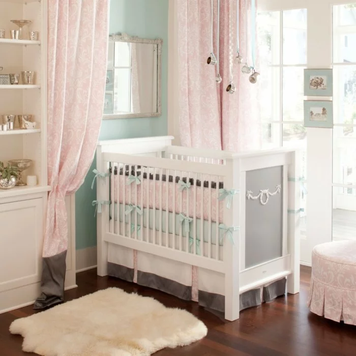 babyzimmer deko ideen helle farbtöne graue akzente