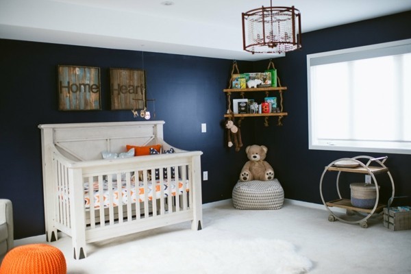 babyzimmer junge ideen farbkontraste weiß dunkelblau