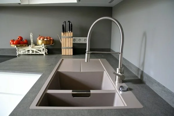 küchenspüle granit schöne optik minimalistischer stil