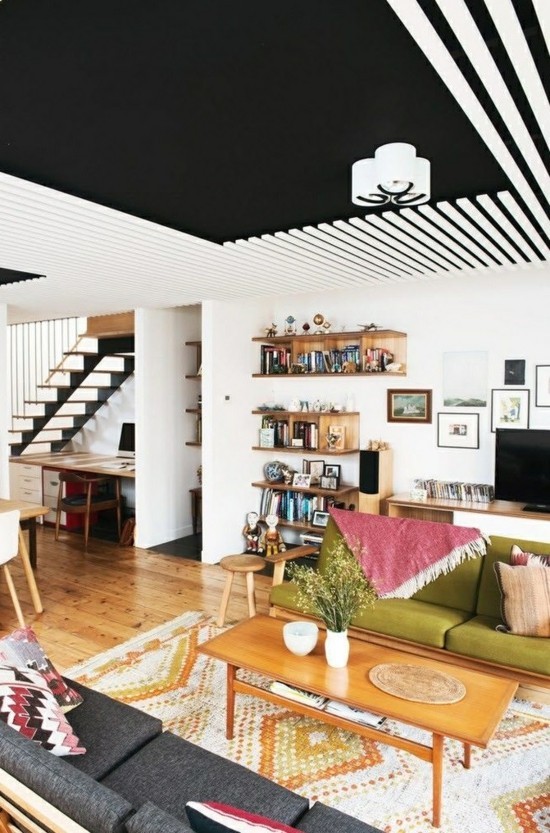 schöne decken schwarze zimmerdecke farbkontraste wohnzimmer