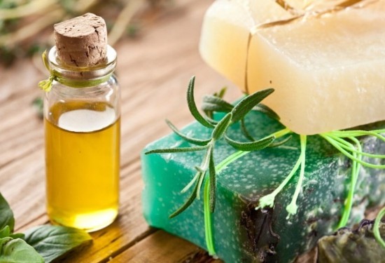 Eukalyptusöl in Medizin Kosmetik unentbehrlich