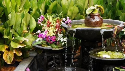 Wasserbrunnen Gartenideen Garten nach Feng Shui gestalten Harmonie ausstrahlen