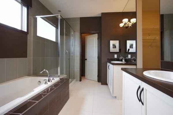 badezimmer braun weiß funktionales badezimmer gestalten