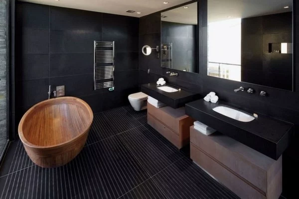badezimmer schwarz ausgefallene badewanne holzoptik badspiegel
