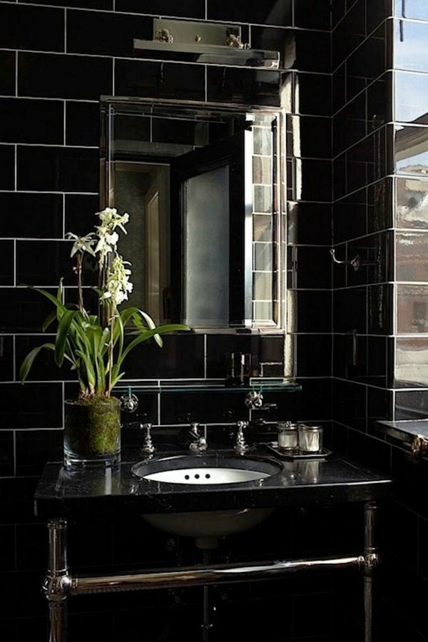 badezimmer schwarz glänzende badezimmerfliesen schwarzer waschtisch