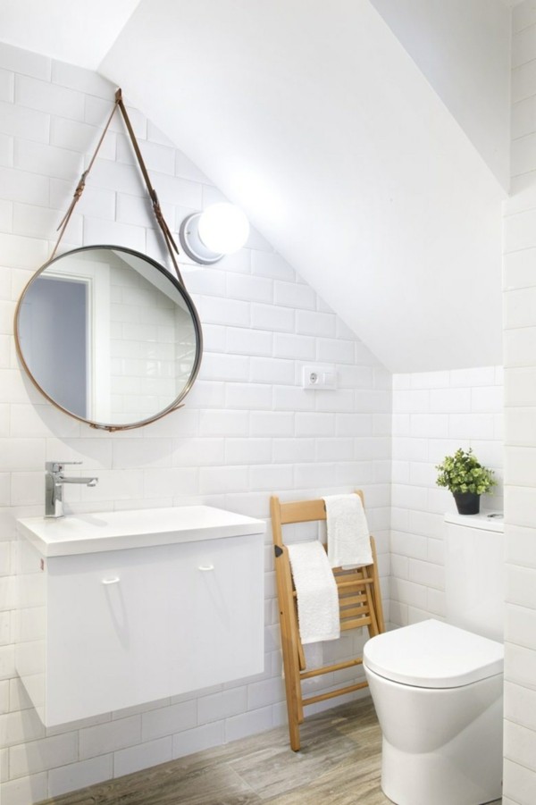 runder badspiegel weißes badezimmer stauraum ideen