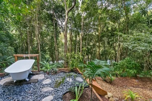 Luxusurlaub Queensland Australien im Dschungel baden